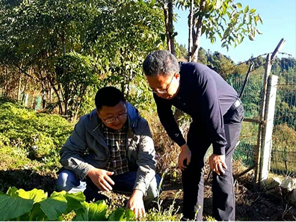 州长李文辉视察